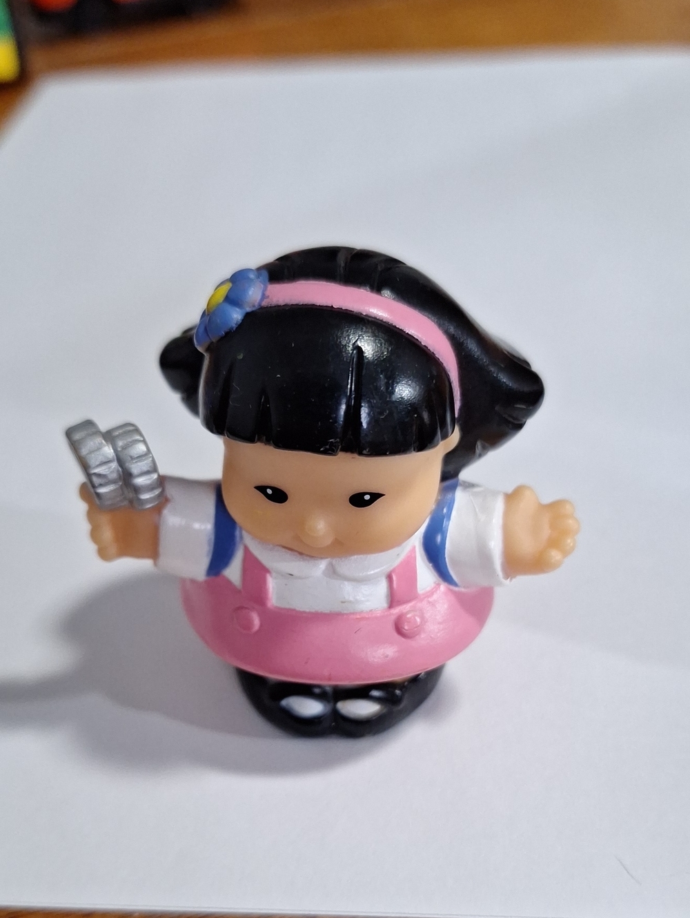 Black Hair Girl With Change LITTLE PEOPLE